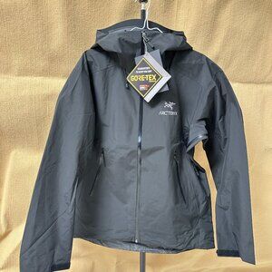 Arcteryx Beta Series Beta LT Hooded Hardshell Jacket, Size L